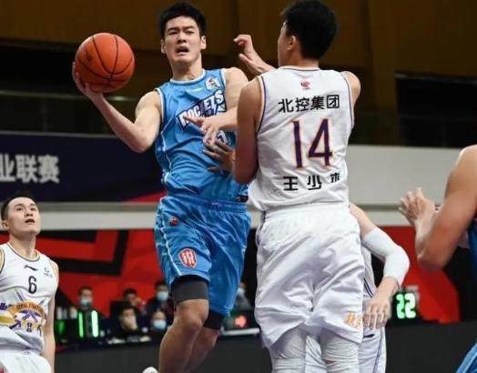 皇冠体育-宁波终于取得赛季首胜!主帅一度需靠服药缓解压力