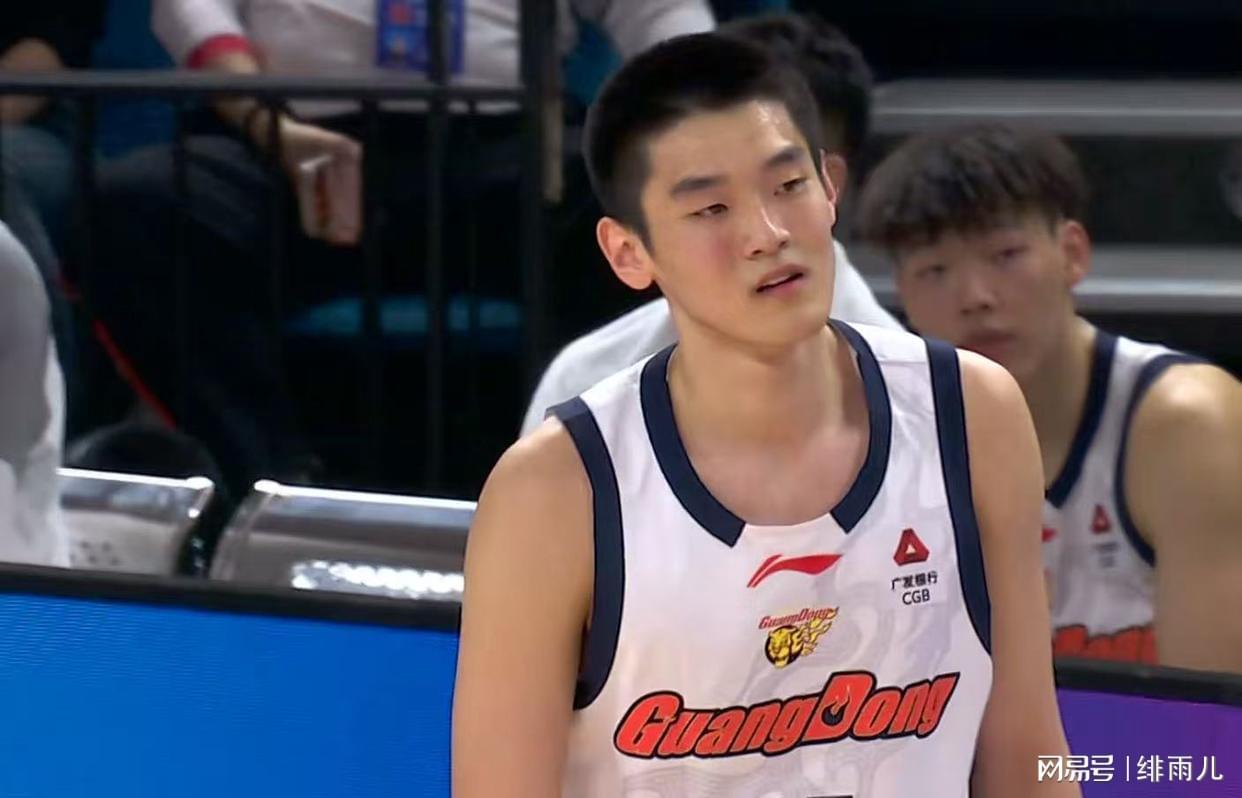 皇冠体育官网-朱芳雨赌对了！崔永熙正式请战，力保广东队躺进总决赛！